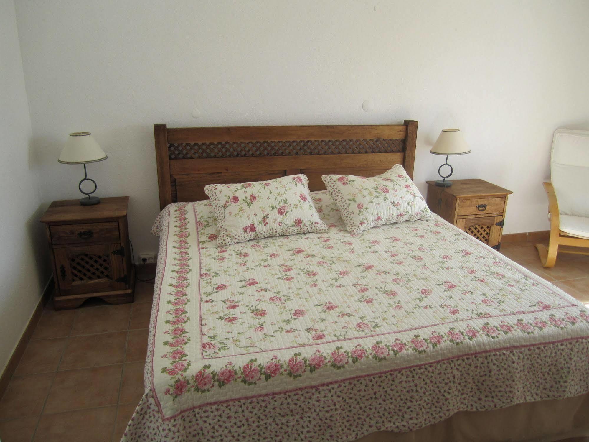 Bed and Breakfast Casa Jardim Oasis Карвоейру Экстерьер фото